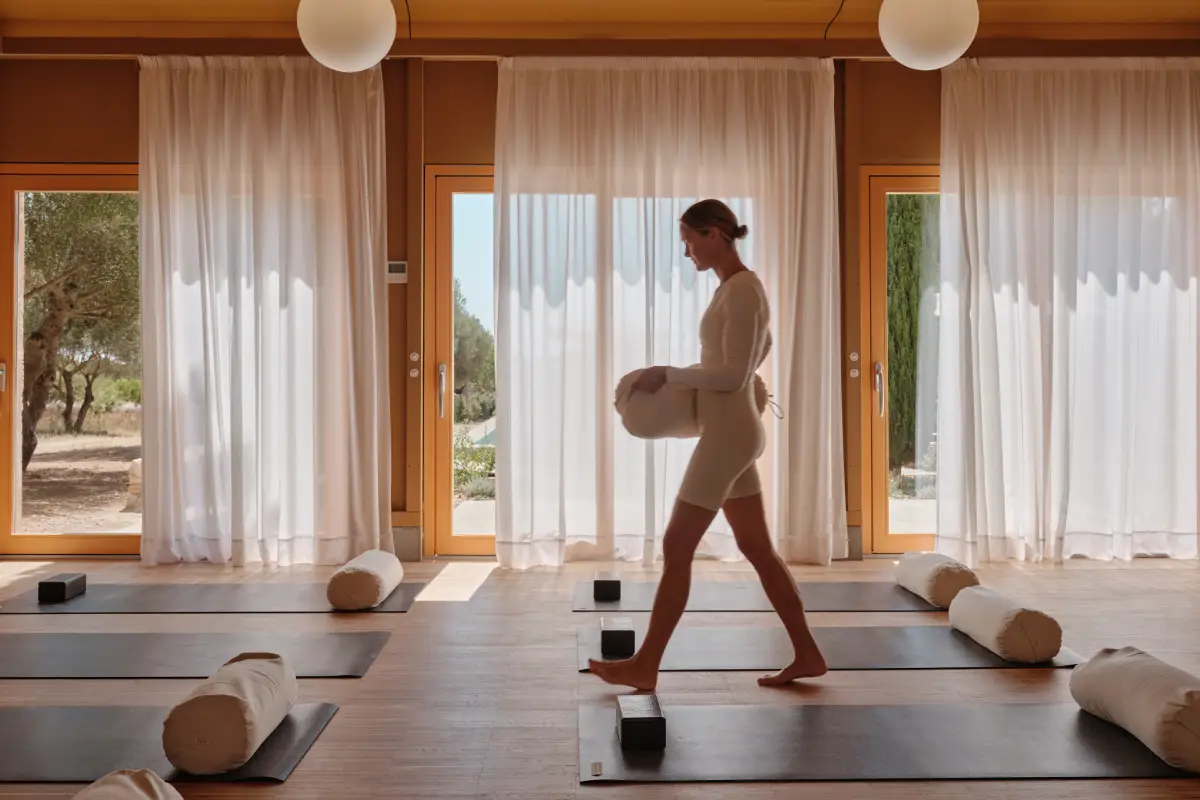yoga sa nau espai sa nau agroturismo
