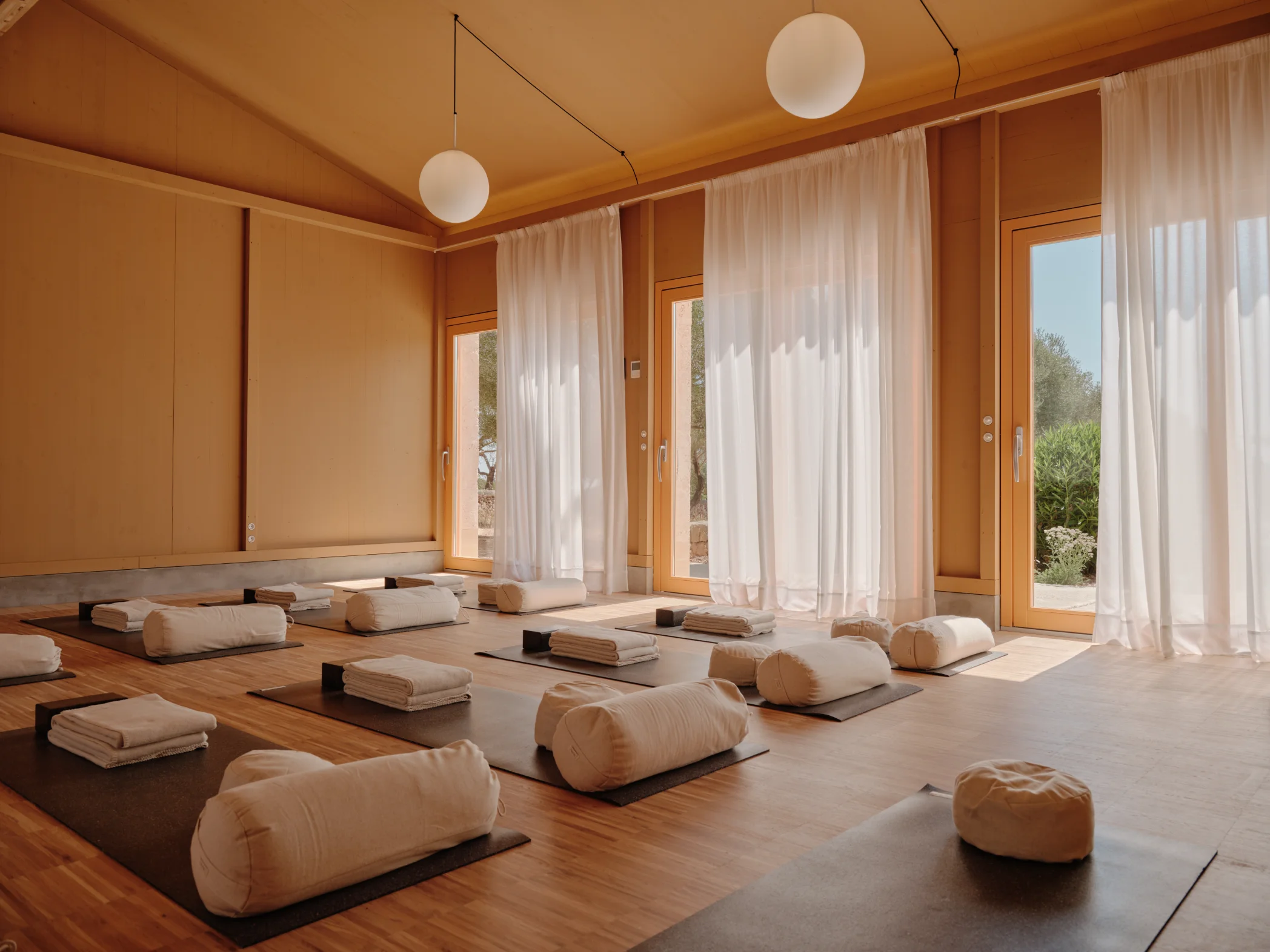 yoga sa nau espai sa nau agroturismo